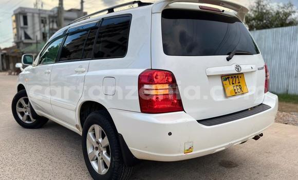 Nunua Ilio tumika Toyota Kluger Nyeusi Gari ndani ya Dar es Salaam nchini Dar es Salaam Nunua Ilio tumika Toyota Kluger Nyeusi Gari ndani ya Dar es Salaam nchini Dar es Salaam