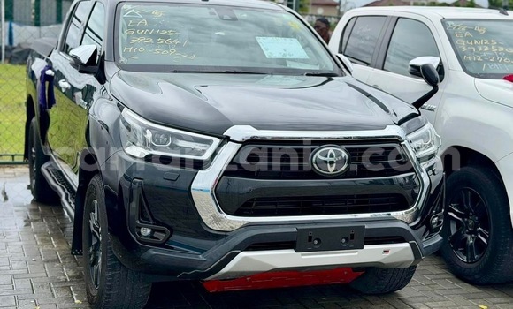 Buy Import Toyota Hilux Black Car in Dar es Salaam in Dar es Salaam Buy Import Toyota Hilux Black Car in Dar es Salaam in Dar es Salaam
