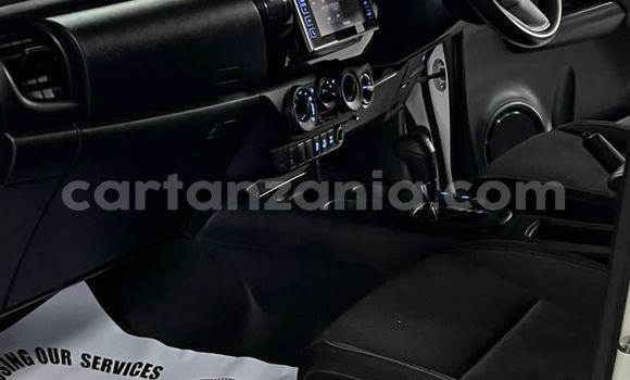 Buy Import Toyota Hiluxe Revo White Car in Arusha in Arusha Buy Import Toyota Hiluxe Revo White Car in Arusha in Arusha