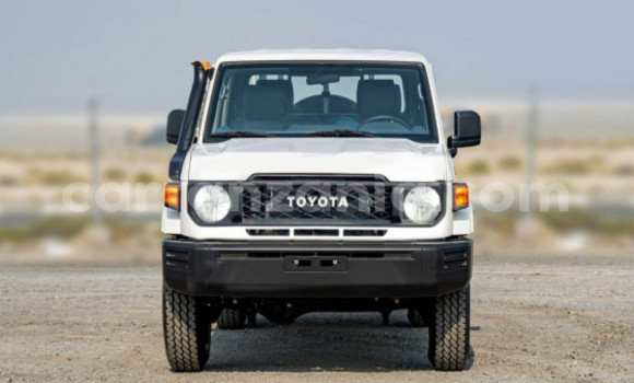Buy Used Toyota Land Cruiser White Car in Dar es Salaam in Dar es Salaam Buy Used Toyota Land Cruiser White Car in Dar es Salaam in Dar es Salaam