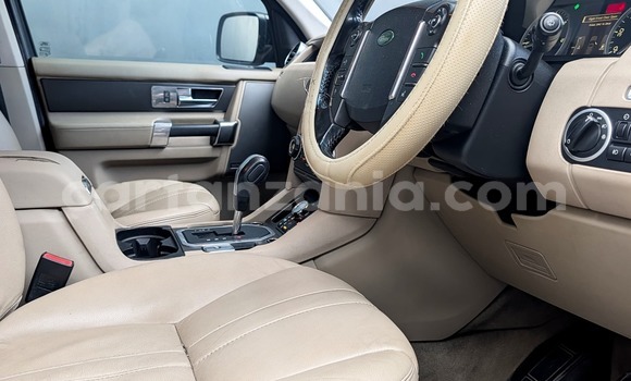 Buy Used Land Rover Discovery Black Car in Dar es Salaam in Dar es Salaam Buy Used Land Rover Discovery Black Car in Dar es Salaam in Dar es Salaam