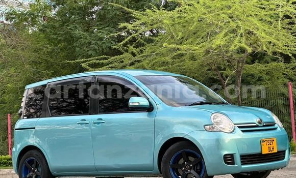Buy Used Toyota Sienta Blue Car in Dar es Salaam in Dar es Salaam Buy Used Toyota Sienta Blue Car in Dar es Salaam in Dar es Salaam