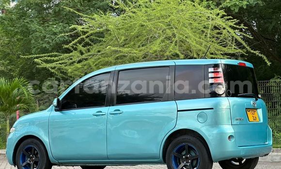 Buy Used Toyota Sienta Blue Car in Dar es Salaam in Dar es Salaam Buy Used Toyota Sienta Blue Car in Dar es Salaam in Dar es Salaam