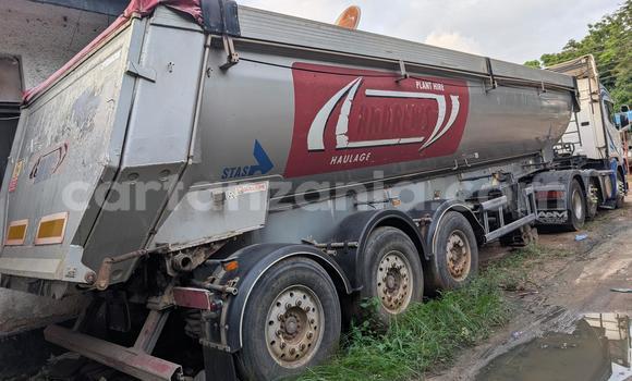 Nunua Ilio tumika Scania R420 Nyeupe Lori ndani ya Dar es Salaam nchini Dar es Salaam Nunua Ilio tumika Scania R420 Nyeupe Lori ndani ya Dar es Salaam nchini Dar es Salaam