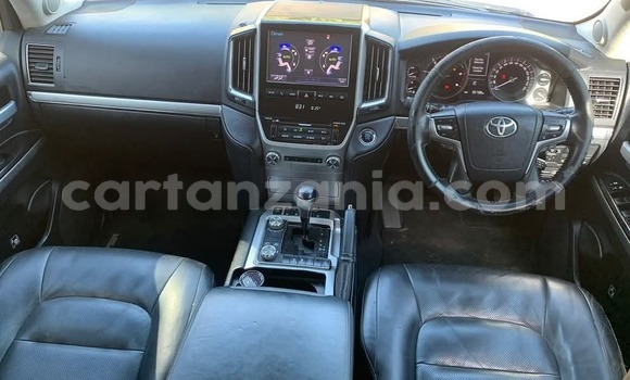 Buy Used Toyota Land Cruiser Silver Car in Dar es Salaam in Dar es Salaam Buy Used Toyota Land Cruiser Silver Car in Dar es Salaam in Dar es Salaam