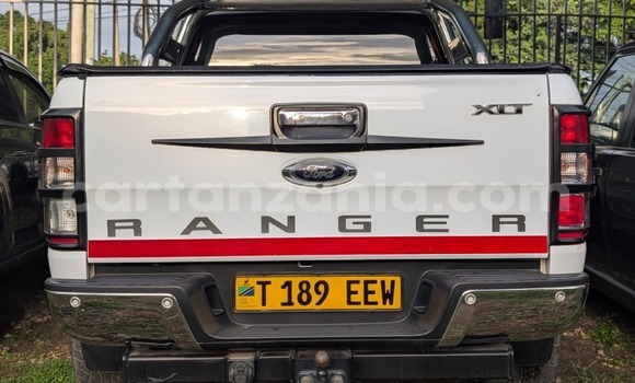 Nunua Ilio tumika FORD MUSTANG Nyeupe Gari ndani ya Dar es Salaam nchini Dar es Salaam Nunua Ilio tumika FORD MUSTANG Nyeupe Gari ndani ya Dar es Salaam nchini Dar es Salaam