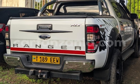 Nunua Ilio tumika FORD MUSTANG Nyeupe Gari ndani ya Dar es Salaam nchini Dar es Salaam Nunua Ilio tumika FORD MUSTANG Nyeupe Gari ndani ya Dar es Salaam nchini Dar es Salaam