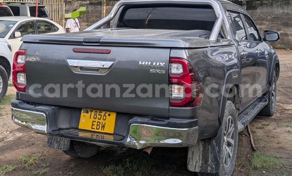 Nunua Ilio tumika Toyota Hiluxe VIGO Nyeusi Gari ndani ya Dar es Salaam nchini Dar es Salaam Nunua Ilio tumika Toyota Hiluxe VIGO Nyeusi Gari ndani ya Dar es Salaam nchini Dar es Salaam