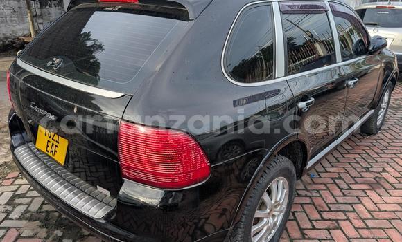 Nunua Ilio tumika Porsche Cayenne Nyeusi Gari ndani ya Dar es Salaam nchini Dar es Salaam Nunua Ilio tumika Porsche Cayenne Nyeusi Gari ndani ya Dar es Salaam nchini Dar es Salaam