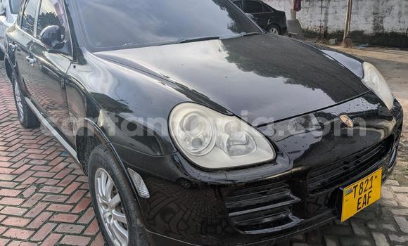 Nunua Ilio tumika Porsche Cayenne Nyeusi Gari ndani ya Dar es Salaam nchini Dar es Salaam Nunua Ilio tumika Porsche Cayenne Nyeusi Gari ndani ya Dar es Salaam nchini Dar es Salaam