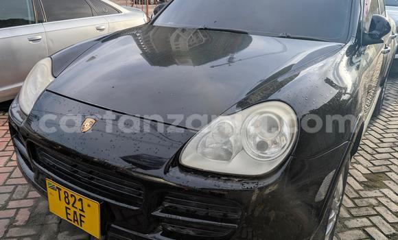 Nunua Ilio tumika Porsche Cayenne Nyeusi Gari ndani ya Dar es Salaam nchini Dar es Salaam Nunua Ilio tumika Porsche Cayenne Nyeusi Gari ndani ya Dar es Salaam nchini Dar es Salaam