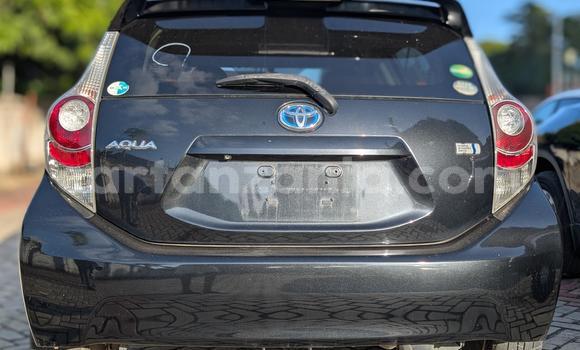 Nunua Ilio tumika Toyota Aqua Nyeusi Gari ndani ya Dar es Salaam nchini Dar es Salaam Nunua Ilio tumika Toyota Aqua Nyeusi Gari ndani ya Dar es Salaam nchini Dar es Salaam