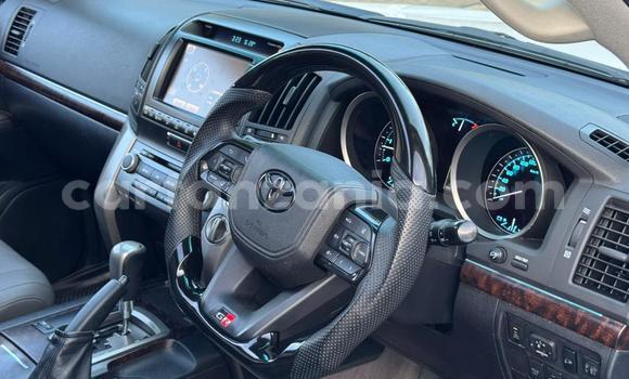 Buy Used Toyota Land Cruiser White Car in Dar es Salaam in Dar es Salaam Buy Used Toyota Land Cruiser White Car in Dar es Salaam in Dar es Salaam