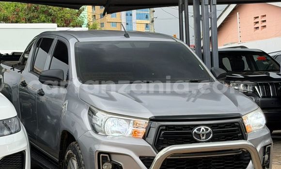 Buy Used Toyota Hilux Silver Car in Dar es Salaam in Dar es Salaam