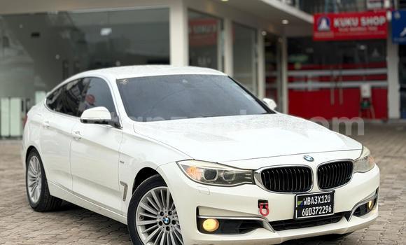 Buy Used BMW 321 White Car in Dar es Salaam in Dar es Salaam