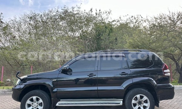 Nunua Ilio tumika Toyota Land Cruiser Prado Nyeusi Gari ndani ya Dar es Salaam nchini Dar es Salaam Nunua Ilio tumika Toyota Land Cruiser Prado Nyeusi Gari ndani ya Dar es Salaam nchini Dar es Salaam