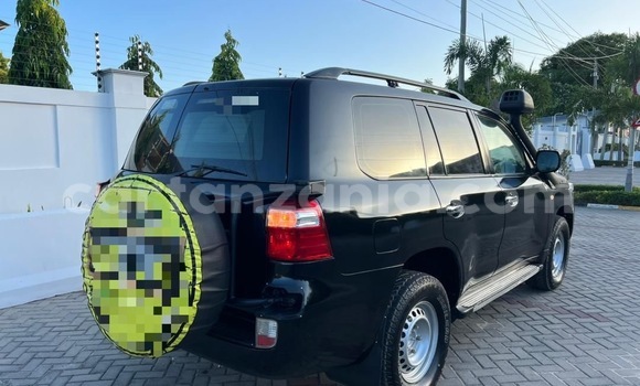 Buy Used Toyota Land Cruiser Black Car in Dar es Salaam in Dar es Salaam Buy Used Toyota Land Cruiser Black Car in Dar es Salaam in Dar es Salaam