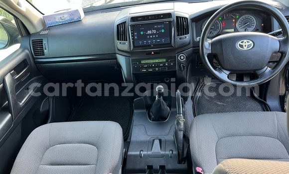 Buy Used Toyota Land Cruiser Black Car in Dar es Salaam in Dar es Salaam Buy Used Toyota Land Cruiser Black Car in Dar es Salaam in Dar es Salaam