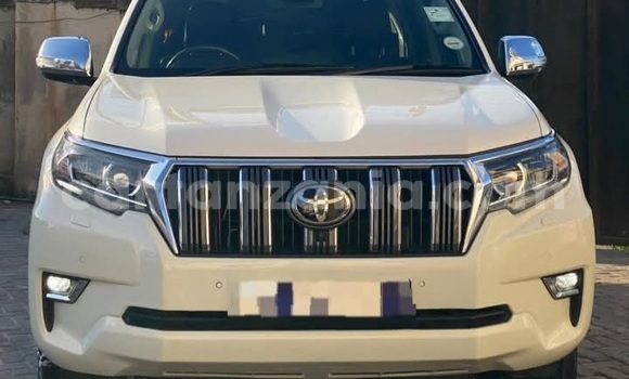 Nunua Mpya Toyota Land Cruiser Prado Nyeupe Gari ndani ya Dar es Salaam nchini Dar es Salaam Nunua Mpya Toyota Land Cruiser Prado Nyeupe Gari ndani ya Dar es Salaam nchini Dar es Salaam