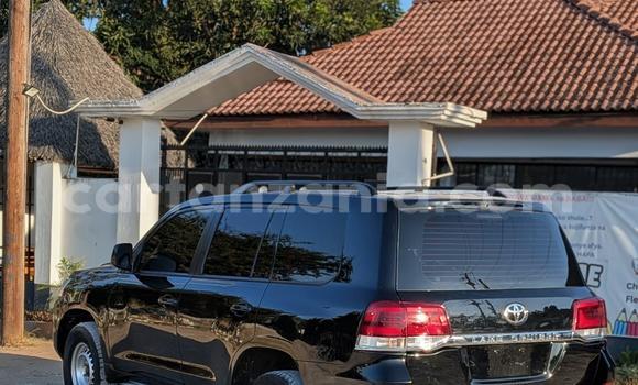 Nunua Ilio tumika Toyota Land Cruiser Nyeusi Gari ndani ya Dar es Salaam nchini Dar es Salaam Nunua Ilio tumika Toyota Land Cruiser Nyeusi Gari ndani ya Dar es Salaam nchini Dar es Salaam