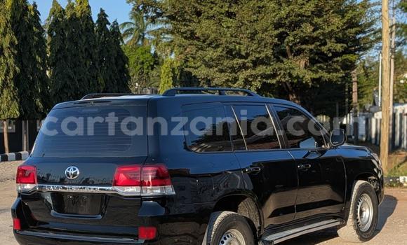 Nunua Ilio tumika Toyota Land Cruiser Nyeusi Gari ndani ya Dar es Salaam nchini Dar es Salaam Nunua Ilio tumika Toyota Land Cruiser Nyeusi Gari ndani ya Dar es Salaam nchini Dar es Salaam