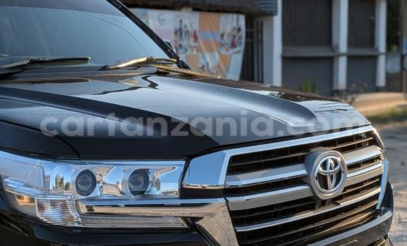 Nunua Ilio tumika Toyota Land Cruiser Nyeusi Gari ndani ya Dar es Salaam nchini Dar es Salaam Nunua Ilio tumika Toyota Land Cruiser Nyeusi Gari ndani ya Dar es Salaam nchini Dar es Salaam