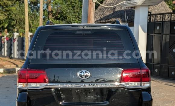 Nunua Ilio tumika Toyota Land Cruiser Nyeusi Gari ndani ya Dar es Salaam nchini Dar es Salaam Nunua Ilio tumika Toyota Land Cruiser Nyeusi Gari ndani ya Dar es Salaam nchini Dar es Salaam