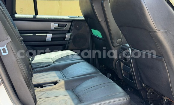 Buy Import Land Rover Discovery White Car in Dar es Salaam in Dar es Salaam Buy Import Land Rover Discovery White Car in Dar es Salaam in Dar es Salaam