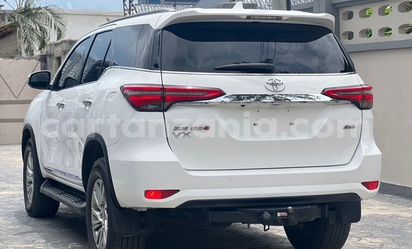 Buy Used Toyota Fortuner White Car in Dar es Salaam in Dar es Salaam Buy Used Toyota Fortuner White Car in Dar es Salaam in Dar es Salaam