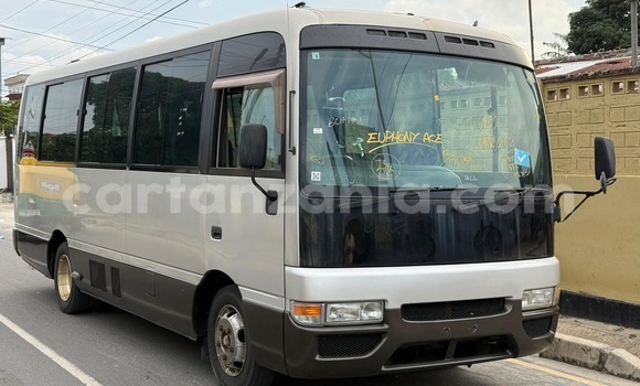 Buy Import Nissan UNKNOWN Silver Car in Dar es Salaam in Dar es Salaam Buy Import Nissan UNKNOWN Silver Car in Dar es Salaam in Dar es Salaam