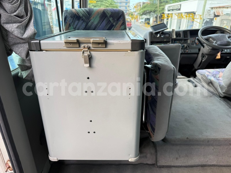 Big with watermark nissan unknown dar es salaam dar es salaam 32272