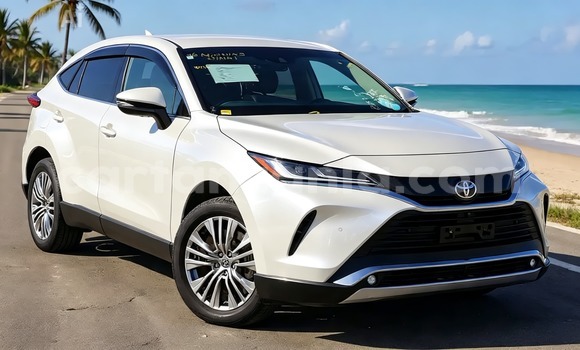Buy Import Toyota Harrier White Car in Dar es Salaam in Dar es Salaam