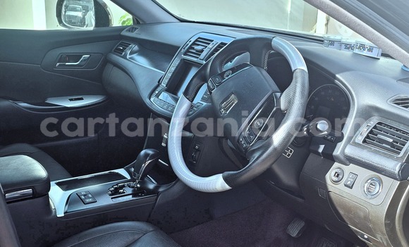 Nunua Imported Toyota Crown Nyeusi Gari ndani ya Dar es Salaam nchini Dar es Salaam Nunua Imported Toyota Crown Nyeusi Gari ndani ya Dar es Salaam nchini Dar es Salaam
