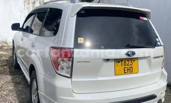Nunua Ilio tumika Subaru Forester Nyeupe Gari ndani ya Dar es Salaam nchini Dar es Salaam Nunua Ilio tumika Subaru Forester Nyeupe Gari ndani ya Dar es Salaam nchini Dar es Salaam