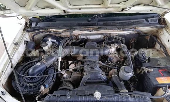 Buy Used Toyota Hilux White Car in Dar es Salaam in Dar es Salaam Buy Used Toyota Hilux White Car in Dar es Salaam in Dar es Salaam