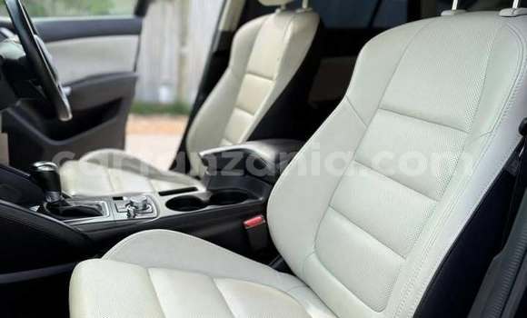 Nunua Ilio tumika Mazda CX-5 Nyeusi Gari ndani ya Dar es Salaam nchini Dar es Salaam Nunua Ilio tumika Mazda CX-5 Nyeusi Gari ndani ya Dar es Salaam nchini Dar es Salaam