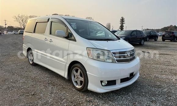Nunua Imported Toyota Alphard Nyeupe Gari ndani ya Dar es Salaam nchini Dar es Salaam