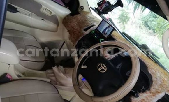 Buy Used Toyota Hilux White Car in Dar es Salaam in Dar es Salaam Buy Used Toyota Hilux White Car in Dar es Salaam in Dar es Salaam