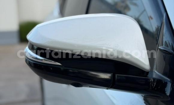 Nunua Mpya Toyota Harrier Nyeupe Gari ndani ya Dar es Salaam nchini Dar es Salaam Nunua Mpya Toyota Harrier Nyeupe Gari ndani ya Dar es Salaam nchini Dar es Salaam
