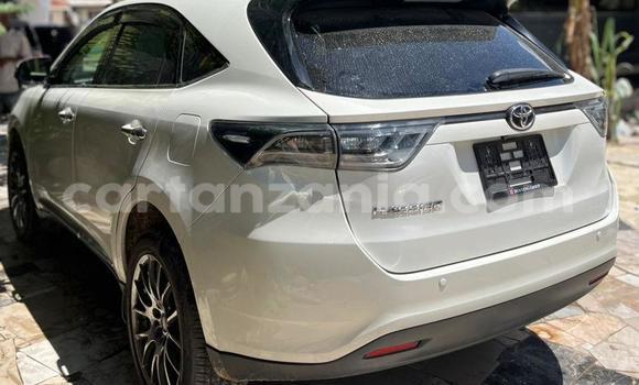 Nunua Mpya Toyota Harrier Nyeupe Gari ndani ya Dar es Salaam nchini Dar es Salaam Nunua Mpya Toyota Harrier Nyeupe Gari ndani ya Dar es Salaam nchini Dar es Salaam