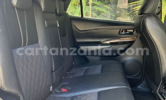 Buy New Toyota Harrier Silver Car in Dar es Salaam in Dar es Salaam Buy New Toyota Harrier Silver Car in Dar es Salaam in Dar es Salaam