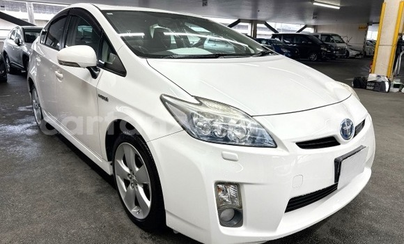 Buy Import Toyota Prius White Car in Dar es Salaam in Dar es Salaam Buy Import Toyota Prius White Car in Dar es Salaam in Dar es Salaam