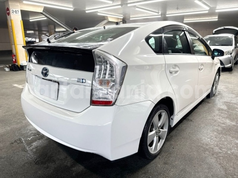 Big with watermark toyota prius dar es salaam dar es salaam 32349