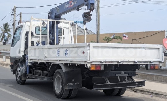 Nunua Ilio tumika Mitsubishi Fuso Fighter Nyeupe Lori ndani ya Dar es Salaam nchini Dar es Salaam Nunua Ilio tumika Mitsubishi Fuso Fighter Nyeupe Lori ndani ya Dar es Salaam nchini Dar es Salaam
