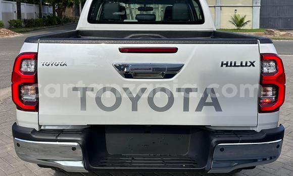 Nunua Mpya Toyota Hiluxe VIGO Nyeupe Gari ndani ya Dar es Salaam nchini Dar es Salaam Nunua Mpya Toyota Hiluxe VIGO Nyeupe Gari ndani ya Dar es Salaam nchini Dar es Salaam