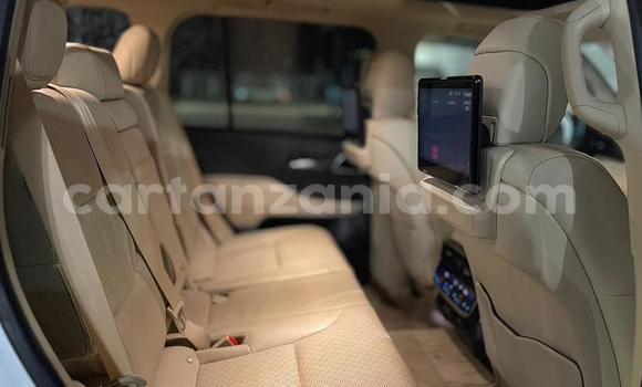 Nunua Mpya Toyota Land Cruiser Nyeupe Gari ndani ya Dar es Salaam nchini Dar es Salaam Nunua Mpya Toyota Land Cruiser Nyeupe Gari ndani ya Dar es Salaam nchini Dar es Salaam