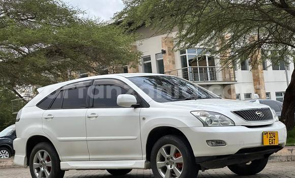 Buy Used Toyota Harrier White Car in Ilala in Dar es Salaam Buy Used Toyota Harrier White Car in Ilala in Dar es Salaam