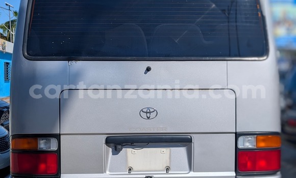 Nunua Mpya Toyota Coaster Fedha Gari ndani ya Dar es Salaam nchini Dar es Salaam Nunua Mpya Toyota Coaster Fedha Gari ndani ya Dar es Salaam nchini Dar es Salaam
