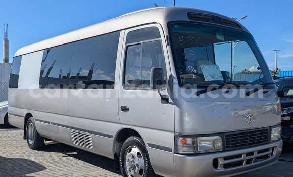 Nunua Mpya Toyota Coaster Fedha Gari ndani ya Dar es Salaam nchini Dar es Salaam Nunua Mpya Toyota Coaster Fedha Gari ndani ya Dar es Salaam nchini Dar es Salaam