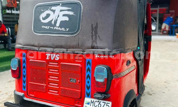 Nunua Ilio tumika TVS HLX125 Nyekundu Bike ndani ya Dar es Salaam nchini Dar es Salaam Nunua Ilio tumika TVS HLX125 Nyekundu Bike ndani ya Dar es Salaam nchini Dar es Salaam